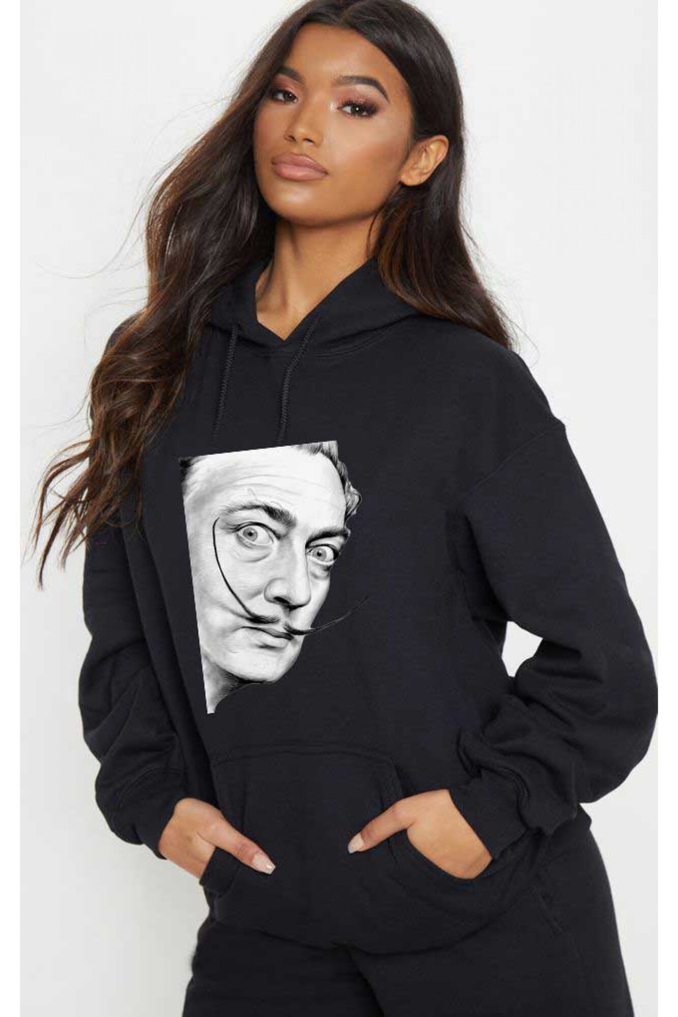 Hanorac dama negru - Dali - Portret