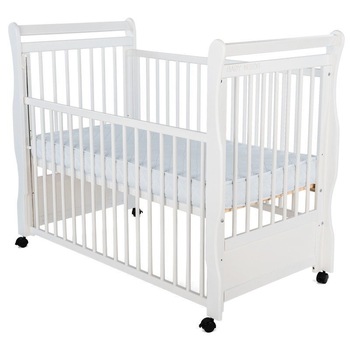 Patut din lemn, BabyNeeds, Jas, cu laterala culisanta, 120x60 cm, Alb + Saltea 8 cm Patut din lemn, BabyNeeds, Jas, cu laterala culisanta, 120x60 cm, Alb + Saltea 8 cm