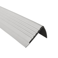 profil treapta antialunecare quest 15 m pvc gri imagen 25_0_
0