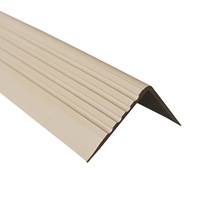 profil treapta antialunecare quest 15 m pvc bej imagen 35_0_
0
