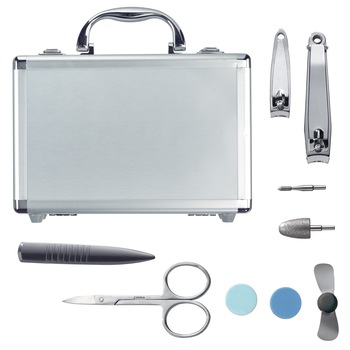 Trusa pentru manichiura si pedichiura BaByliss 8480E, 2 Viteze, 10 piese Trusa pentru manichiura si pedichiura BaByliss 8480E, 2 Viteze, 10 piese