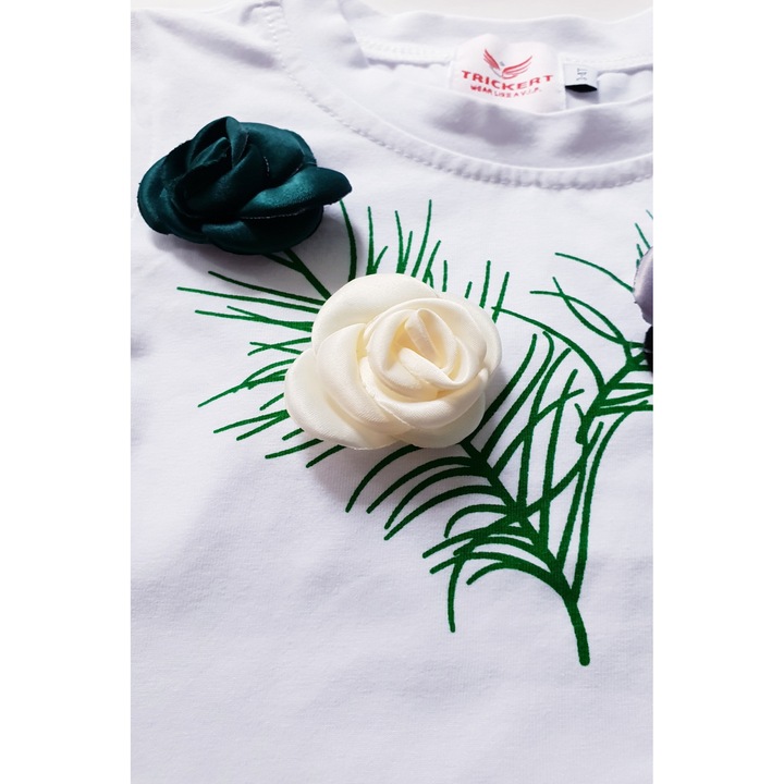 Compleu fete tricou cu trandafiri si fusta