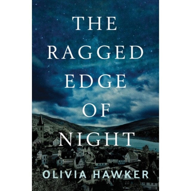 The Ragged Edge of Night de Olivia Hawker [Paperback]