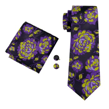 Set cravata + batista + butoni matase naturala model negru cu mov 1500 Set cravata + batista + butoni matase naturala model negru cu mov 1500