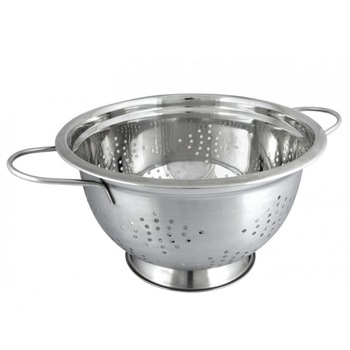 Strecuratoare cu manere KingHoff KH-1238, material inox, diametru 28 cm Strecuratoare cu manere KingHoff KH-1238, material inox, diametru 28 cm