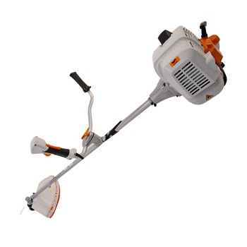 Motocoasa pe benzina O-Mac , 1.3 kW, 1.7 CP, culoare alb/portocaliu Motocoasa pe benzina O-Mac , 1.3 kW, 1.7 CP, culoare alb/portocaliu