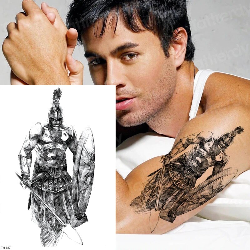 Spartan warrior tattoo - 'Strength & Honour' | Tatuagem de gladiador,  Tatuagem guerreiro, Tatuagem espartana