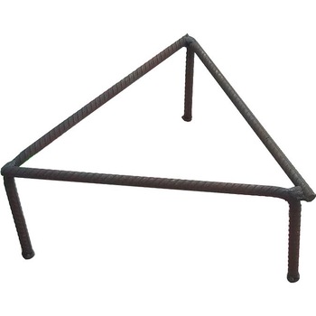 Pirostrie traditionala din fier striat HouseXL™, triunghiulara, realizata manual, pentru ceaune, tuciuri, caldari si oale, grosime 16 mm, maxim 200 kg, 40X40X40X25 cm, Negru Pirostrie traditionala din fier striat HouseXL™, triunghiulara, realizata manual, pentru ceaune, tuciuri, caldari si oale, grosime 16 mm, maxim 200 kg, 40X40X40X25 cm, Negru