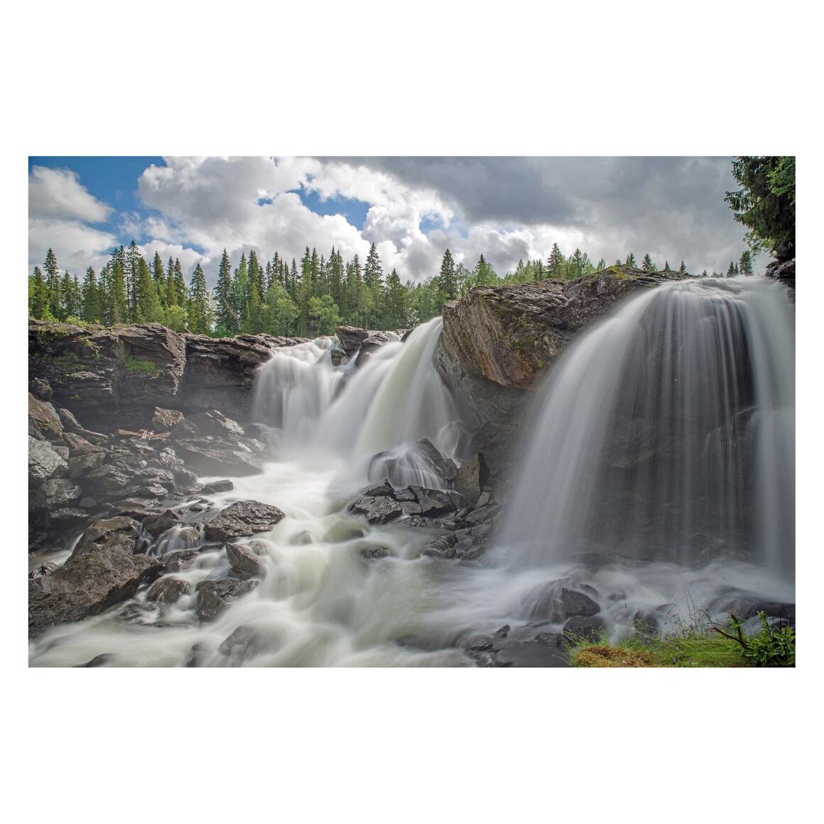 Fototapet Cascade - BL-35, 100 x 150 cm