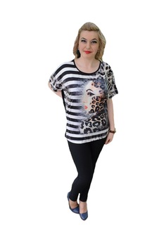 Tricou la moda cu design in dungi, maneci lejere si fashion, D&J Exclussive, Negru Tricou la moda cu design in dungi, maneci lejere si fashion, D&J Exclussive, Negru