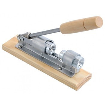 Spargator manual pentru nuci KingHoff KH-1301, material otel si lemn Spargator manual pentru nuci KingHoff KH-1301, material otel si lemn