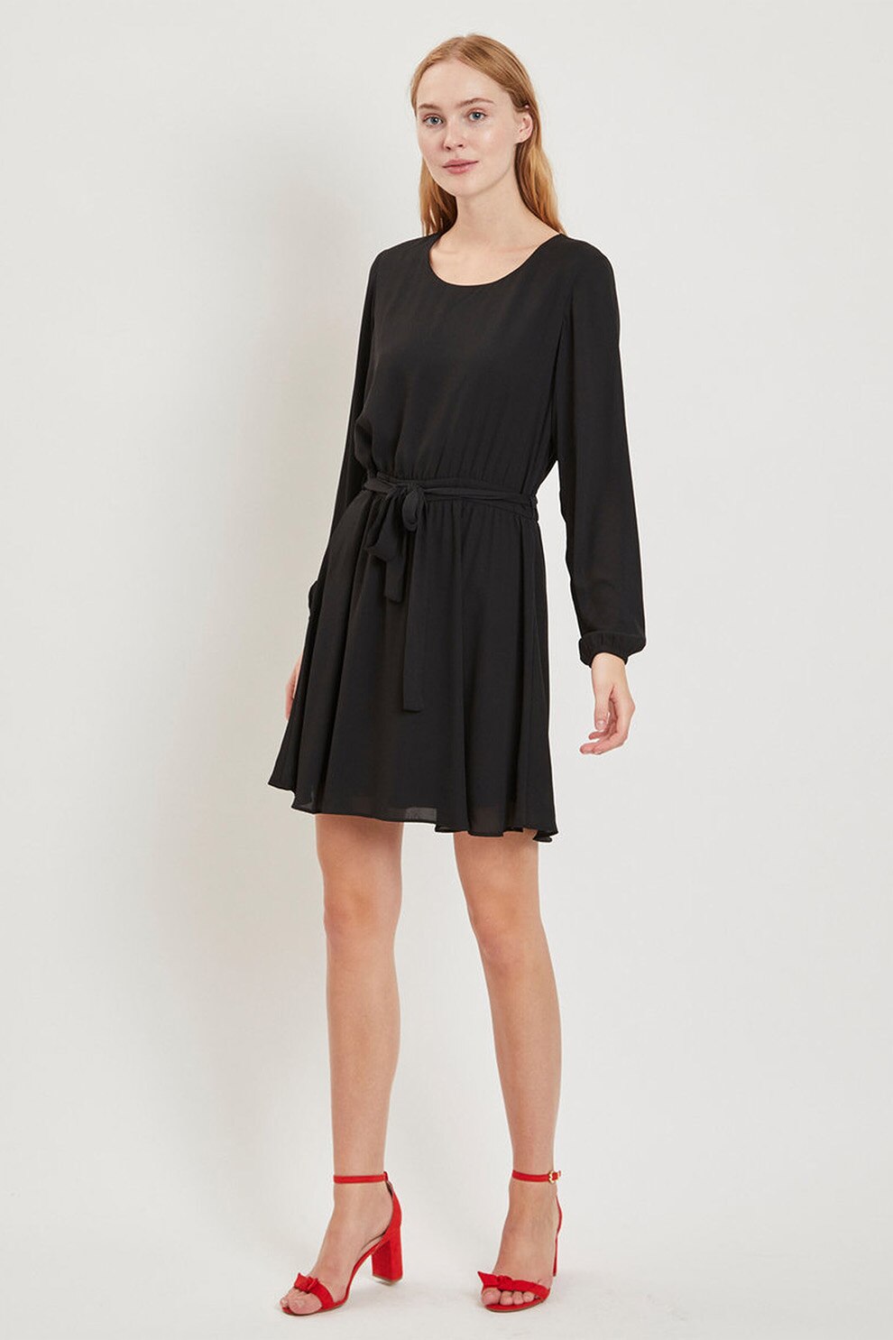 Vila, Rochie mini evazata, cu cordon in talie, Negru