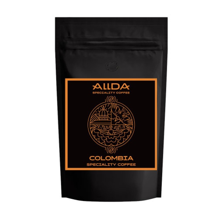 Кафе на зърна ALLDA Speciality Coffee Colombia, 100 % арабика, средна киселинност, напомняща захаросани плодове, зрели сливи и сушени фурми, допълнени от тъмен шоколад и стафиди в послевкуса, 500 гр