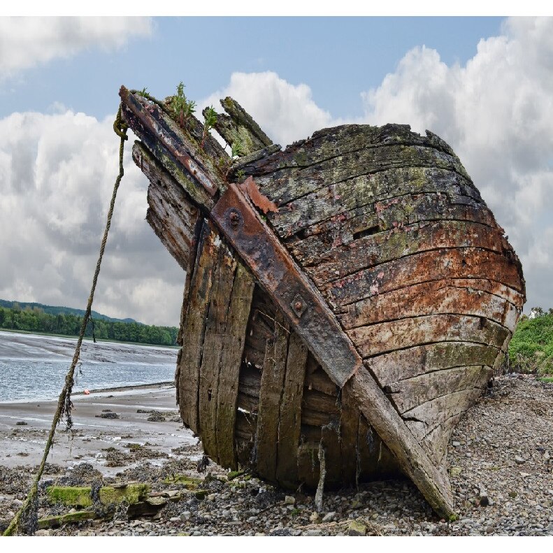 Fototapet din autocolant de perete Barca esuata 200 x 135 cm