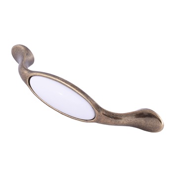 Maner Porselen Mona, OZKM, 96 mm, finisaj Antic Auriu/Alb Maner Porselen Mona, OZKM, 96 mm, finisaj Antic Auriu/Alb