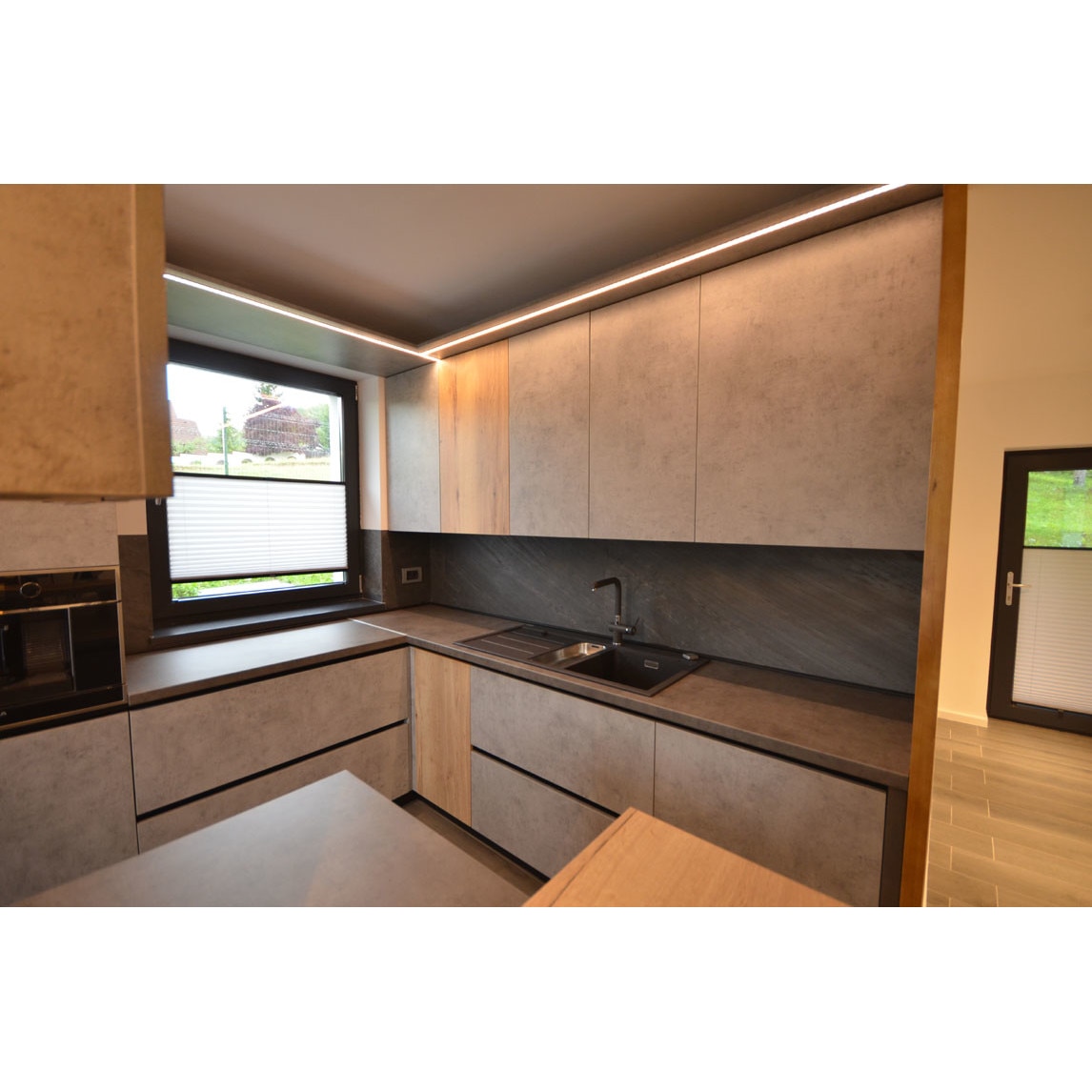 Ardezie flexibila Hong Kong Black Stones 122x61 cm