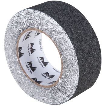 Banda Adeziva Neagra Anti Alunecare, lungime 5m, latime 25 mm, grosime 700+/-4 microni Banda Adeziva Neagra Anti Alunecare, lungime 5m, latime 25 mm, grosime 700+/-4 microni