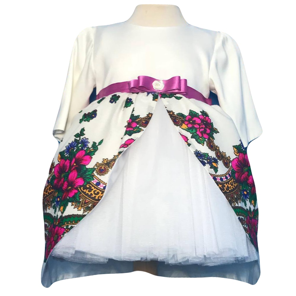 Rochita Tarancuta alba, cu trena , 1 an