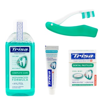 Pachet Trisa Travel format din pasta de dinti Trisa Revital Sensitive Mini 15 ml plus periuta dinti Trisa travel plus pastilele dentare TRISA plus apa de gura Trisa Complete Care 100 ml + Xylitol Pachet Trisa Travel format din pasta de dinti Trisa Revital Sensitive Mini 15 ml plus periuta dinti Trisa travel plus pastilele dentare TRISA plus apa de gura Trisa Complete Care 100 ml + Xylitol