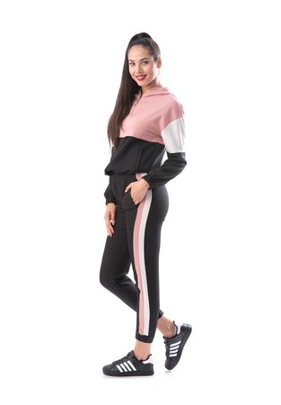 Trening Roz Oversize Trening dama oversize, negru cu roz, masura S - eMAG.ro