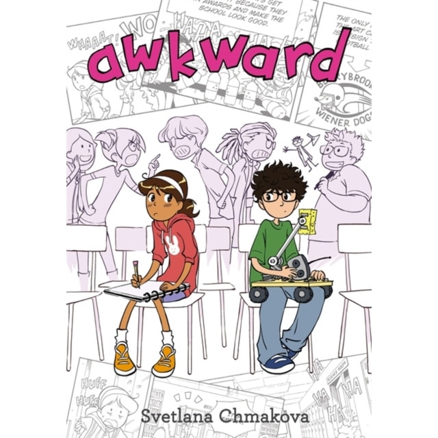 Awkward de Svetlana Chmakova