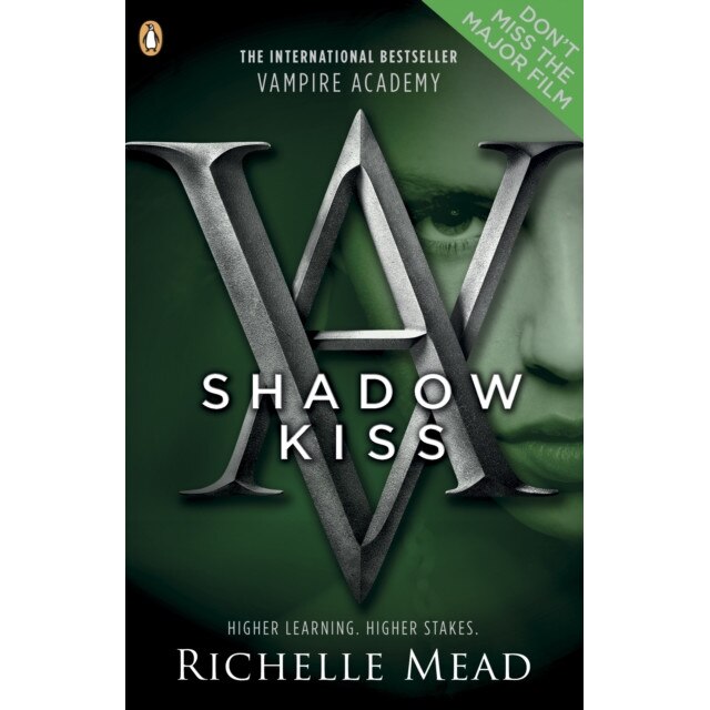 Shadow Kiss: A Vampire Academy Graphic Novel de Richelle Mead