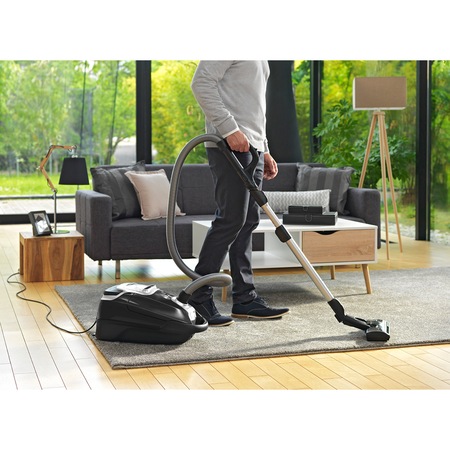 Aspirator cu sac Rowenta Silence Force 4A RO6455, 750 W, 4.5 l, Tub telescopic din metal, Filtru HEPA, Negru