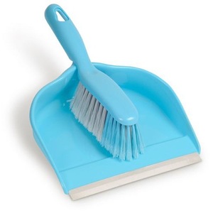 Метли, четки и мопове