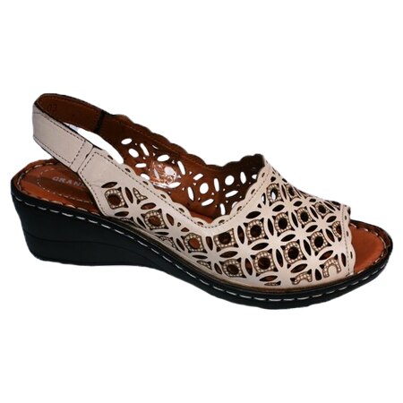 Sandale rafinate cu platforma si model de perforatii,D&J Exclussive, Bej