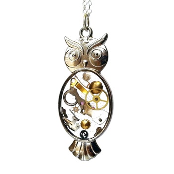 lant cu pandantiv inox bufnita steampunk cu piese de ceas handmade emilyray argintiutransparent imagen 18_0_
0