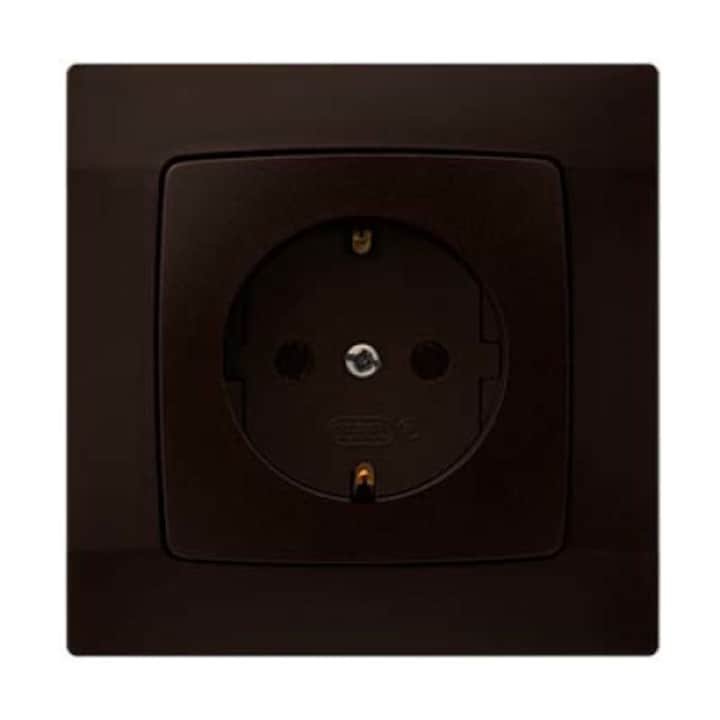 KÁRÓ földelt dugalj komplett barna