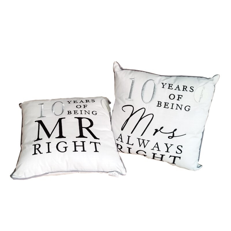 Set doua perne decorative, Amore by Juliana, alb/negru, din in, pentru 10 ani de Mr. Right, Mrs. Always Right