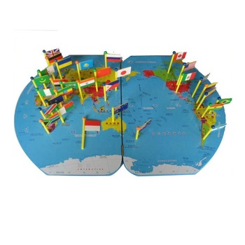 Harta Montessori FamousKids cu steaguri Harta Montessori FamousKids cu steaguri