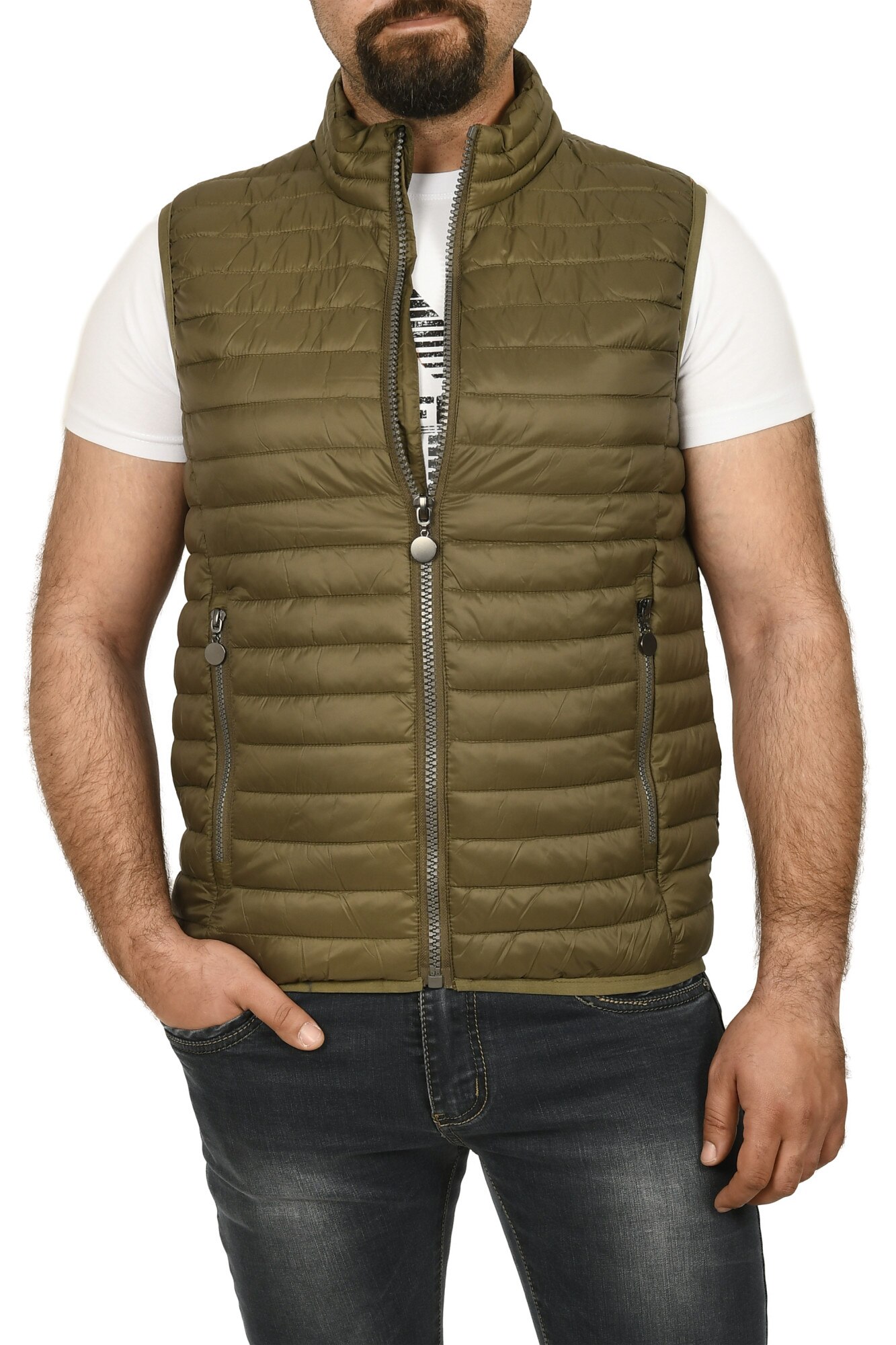 Vesta barbat, New Brams, kaki