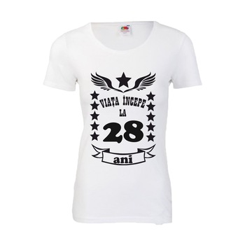 Tricou personalizat dama mesaj aniversare varsta 28 ani alb S Tricou personalizat dama mesaj aniversare varsta 28 ani alb S