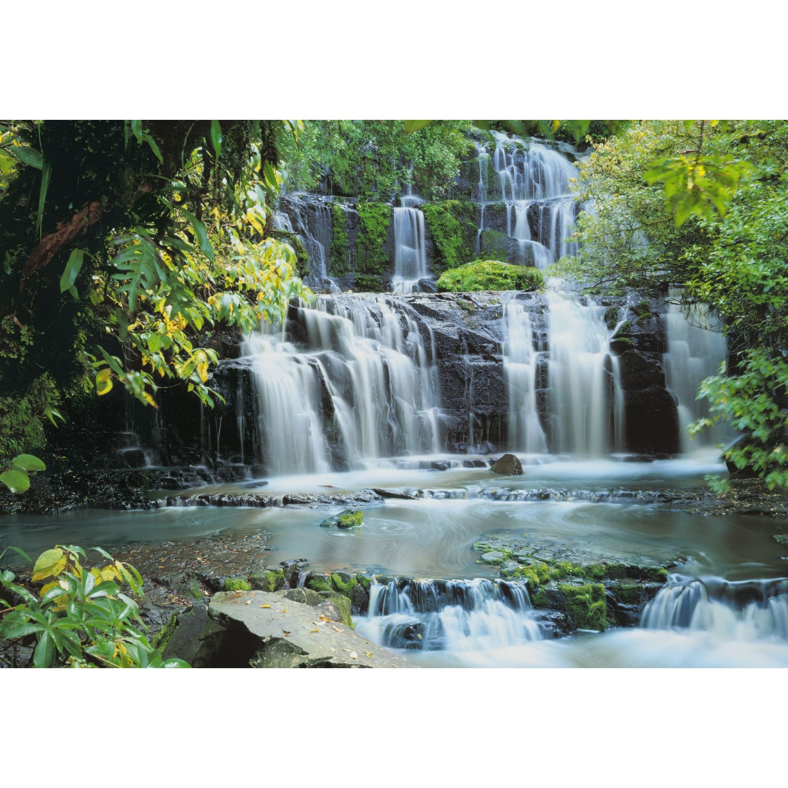 Fototapet peisagistic cu Cascada Komar 8-256 Verde/Albastru 368 X 254cm ( LxI )