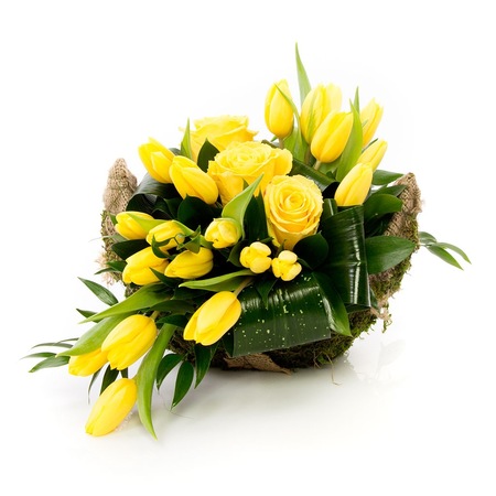 Cos Cu Lalele Si Trandafiri Galbeni Emag Ro