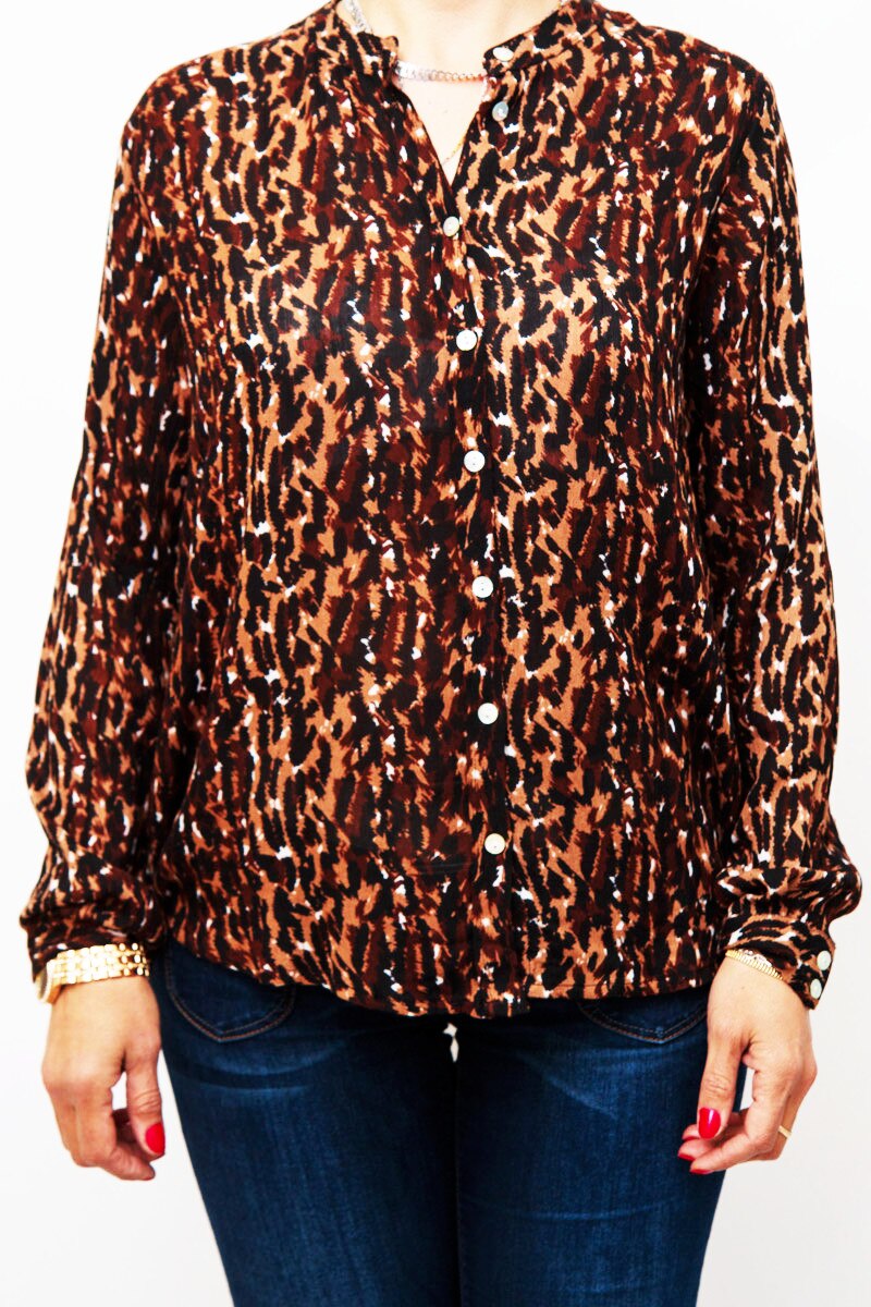 Camasa Sisters Point, maro