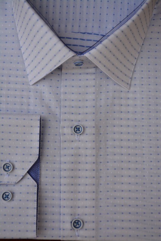 Camasa barbateasca rafinata, usor cambrata,cu buline mici,D&J Exclussive, Alb