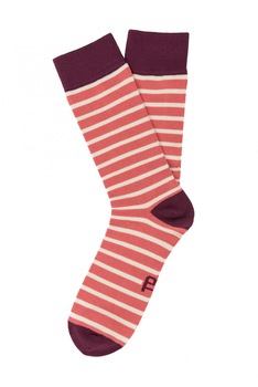 Sosete Tudor Pop rosii, din fibra de bambus, marime universala (42-47) Sosete Tudor Pop rosii, din fibra de bambus, marime universala (42-47)