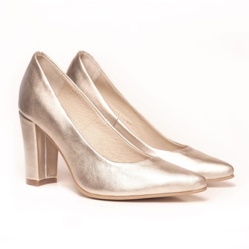 Pantofi stiletto cu toc gros,marca Tungus, de culoare aurie Pantofi stiletto cu toc gros,marca Tungus, de culoare aurie