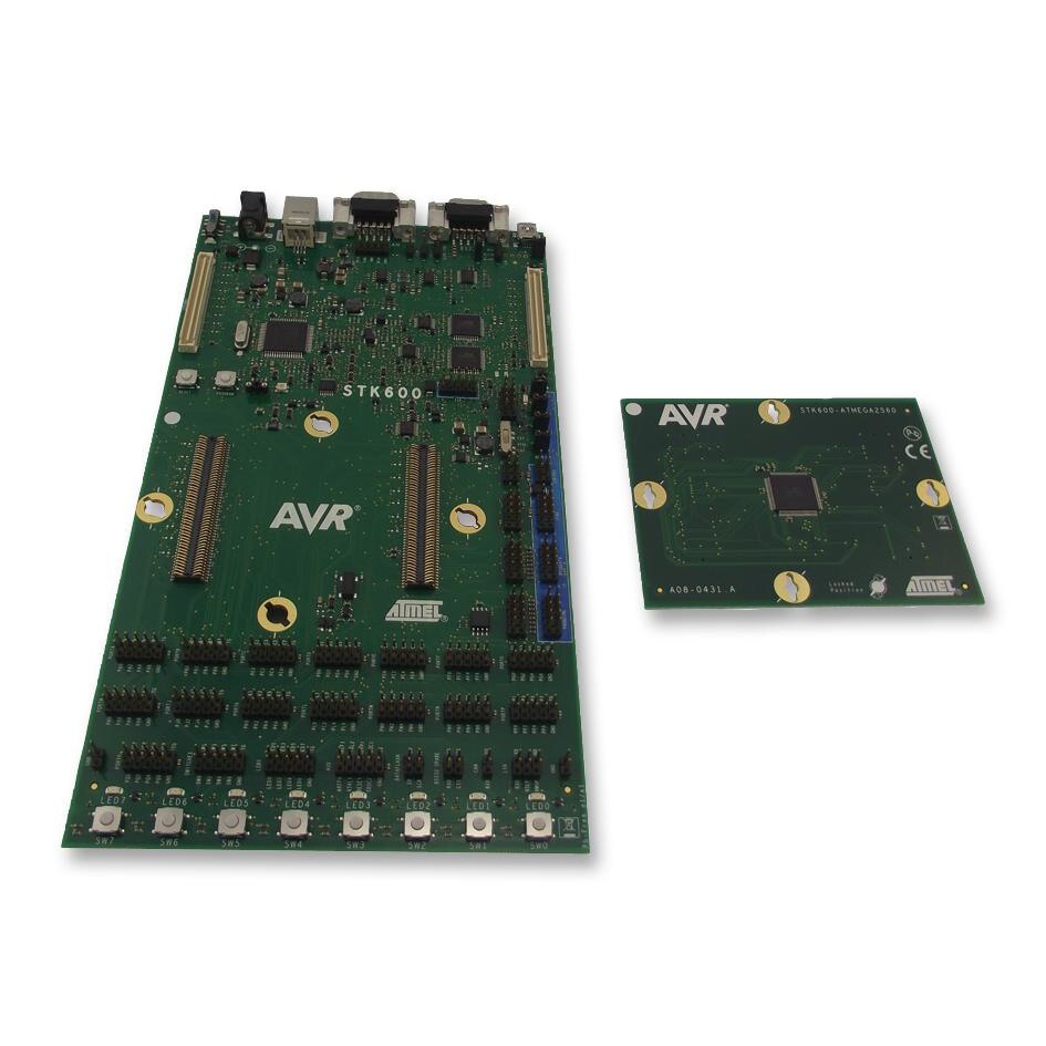 Kit Starter de Dezvoltare AVR