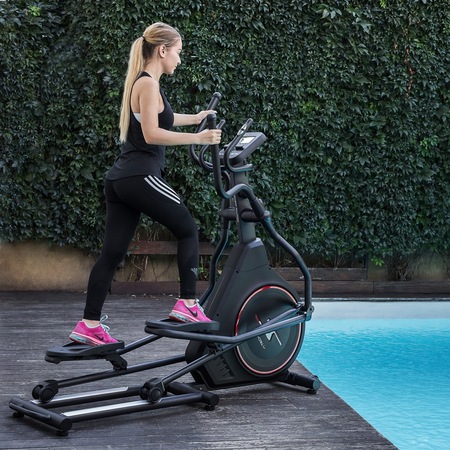 Bicicleta eliptica fitness TECHFIT FW700, Volanta frontala 12 kg, Greutate utilizator 130 kg, Roti pentru transport