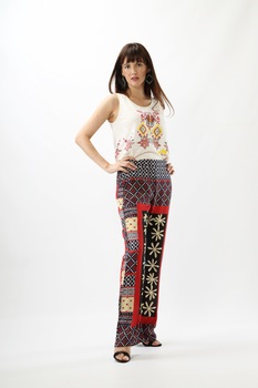 Pantaloni DESIGUAL drepti lungi, cu imprimerui florale, rosu, RoseMarie, 26 EU Pantaloni DESIGUAL drepti lungi, cu imprimerui florale, rosu, RoseMarie, 26 EU