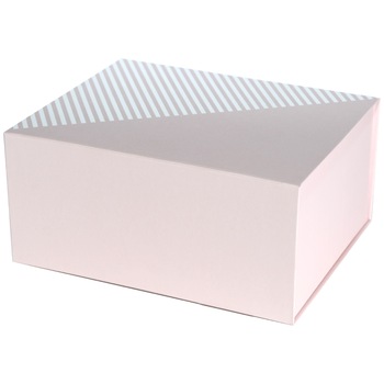 Cutie cadou, pliabila, 19 x 13.5 x 11.5 cm, carton 2 mm, inchidere magnetica, roz pal, Quasar Cutie cadou, pliabila, 19 x 13.5 x 11.5 cm, carton 2 mm, inchidere magnetica, roz pal, Quasar