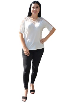 Bluze de ocazie, la maneci si decolteu cu dantela transparenta si strasuri,D&J Exclusive, Alb Bluze de ocazie, la maneci si decolteu cu dantela transparenta si strasuri,D&J Exclusive, Alb