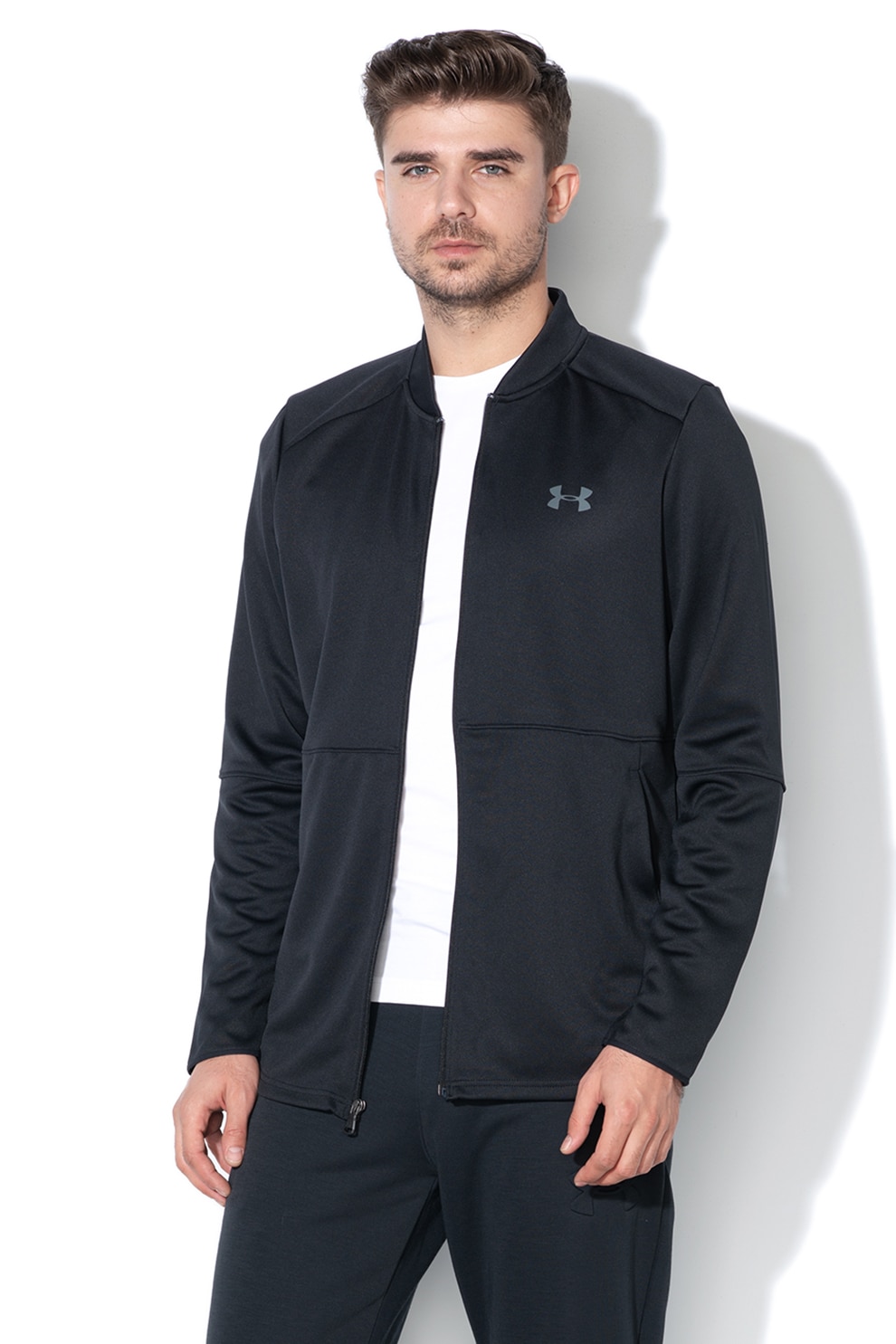 Under Armour, Jacheta lejera cu detaliu logo, pentru fitness Warm Up, Negru
