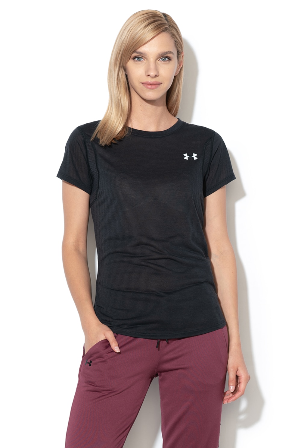 Under Armour, Tricou cu detaliu logo pe piept, pentru alergare Streaker, Negru