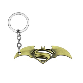 Breloc metalic, Filmul Batman V Superman, Colectia DC Comics, auriu Breloc metalic, Filmul Batman V Superman, Colectia DC Comics, auriu