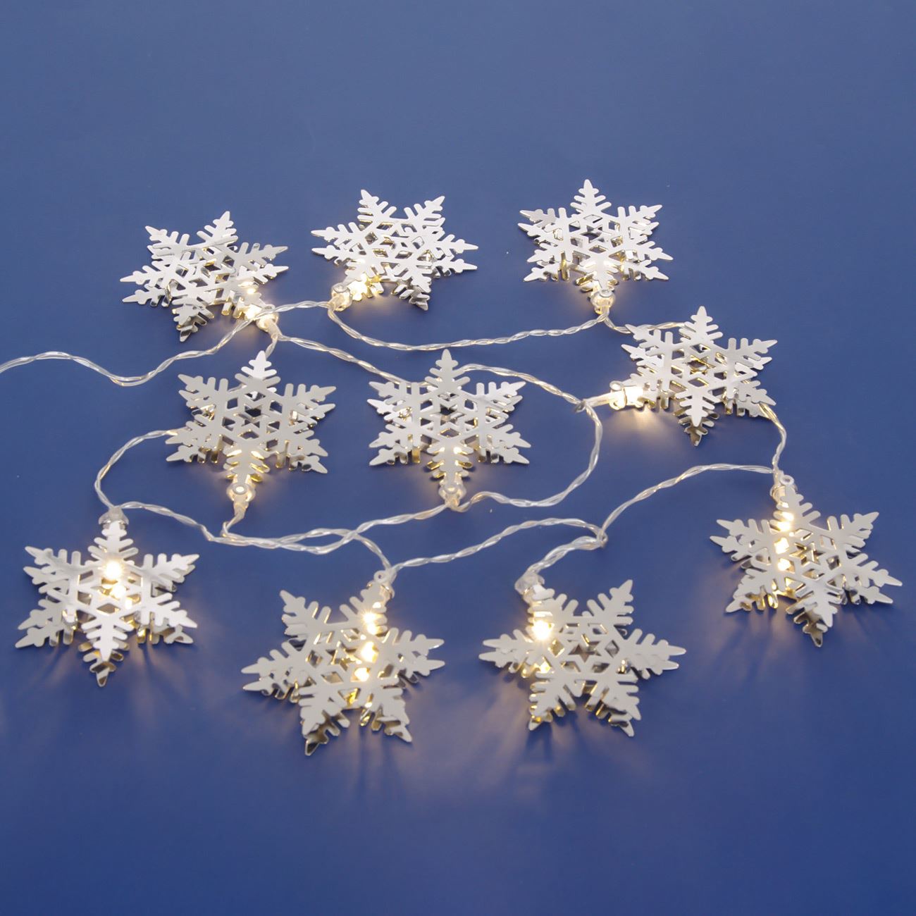 Instalatie Craciun 10 leduri in forma de fulgi albi de zapada, DecorCasa, 1.65 m